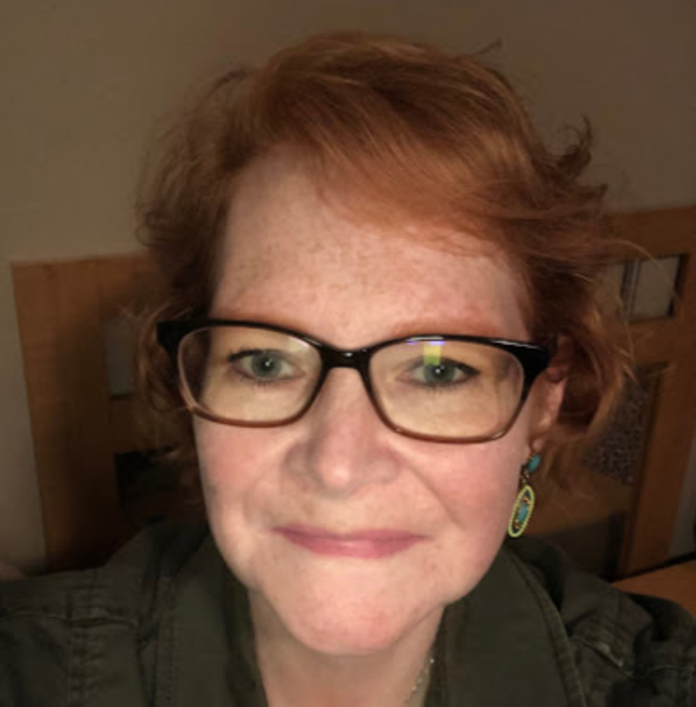 Meet your Posher, Cassandra